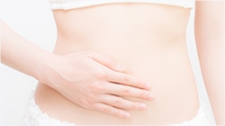 施術終了後にマッサージと圧迫