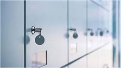 施術用の服に着替える